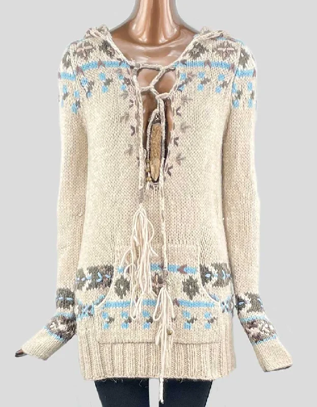 LAROK Sweater with Hood - Small Seamless Knitted Crochet