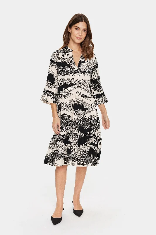 Saint Tropez Eda Dress in Black Wavy Flowers