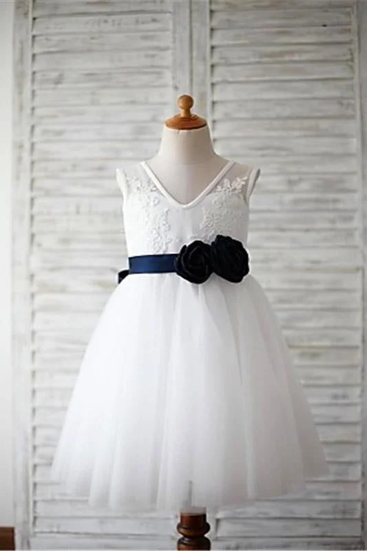 A-line V-neck Sleeveless Appliques Flower Floor-Length Tulle Flower Girl Dresses DM720