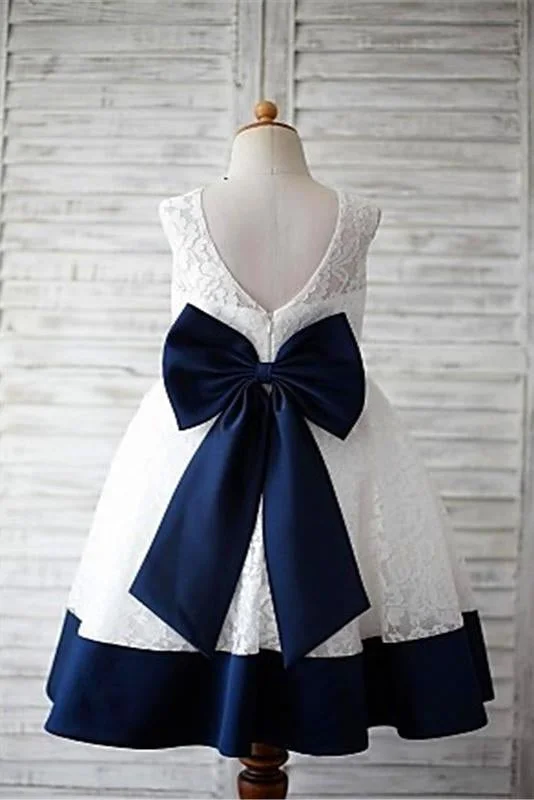 A-line Scoop Sleeveless Bowknot Floor-Length Lace Flower Girl Dresses With Navy Sash DM723