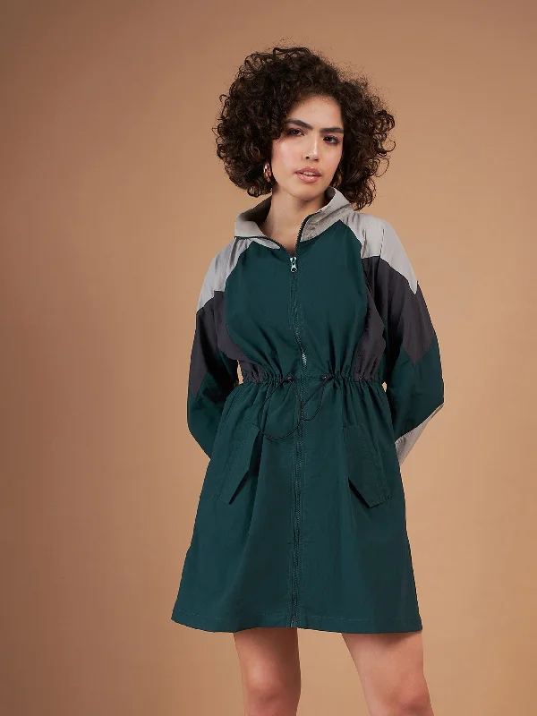 Lyush Women Green Colour Block Front Open Parachute Dress